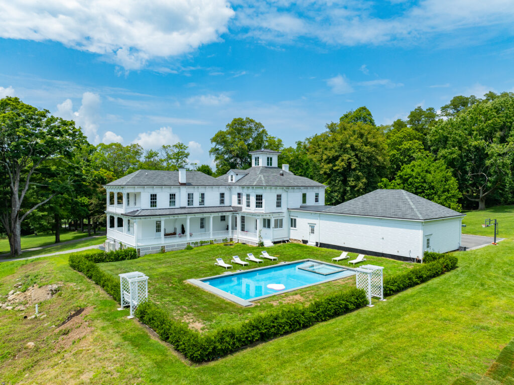 New York home inspection roof warning signs by Homexpert